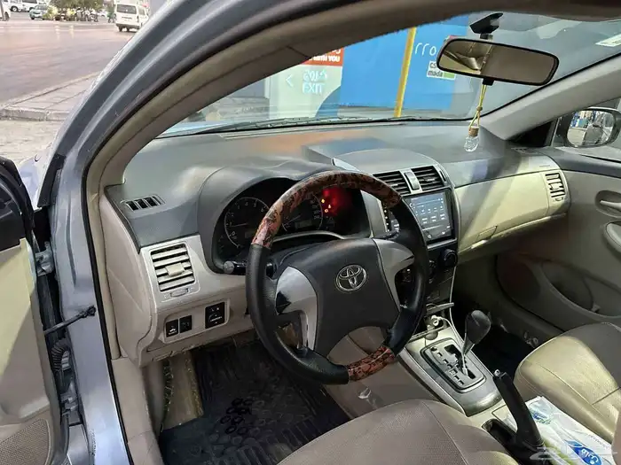 تويوتا كورولا 2012 16