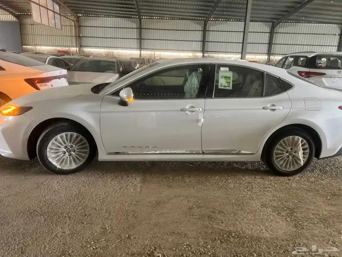 تويوتا كامري نص فل LE أقل الاسعار 2025 4