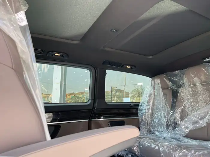 مرسيدس فان V250 ممشى 4 الف فقط 5