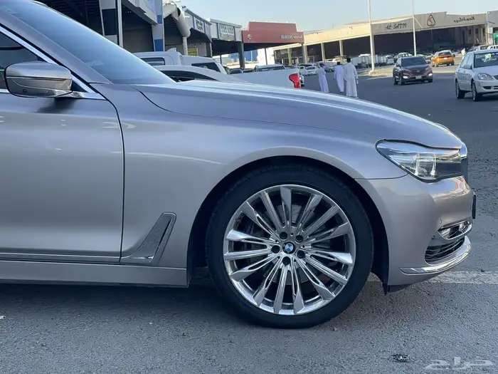 بي ام دبليو 2019 740il 1