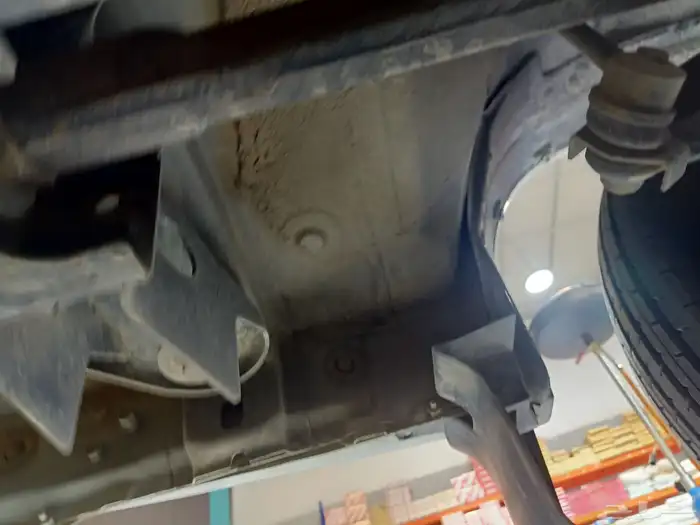 جيب نيسان 2002 12