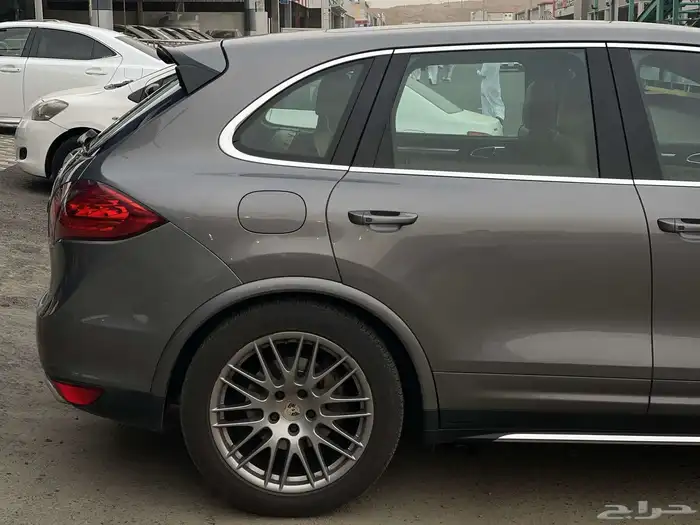 بورش كايين 2013 مخزن 2