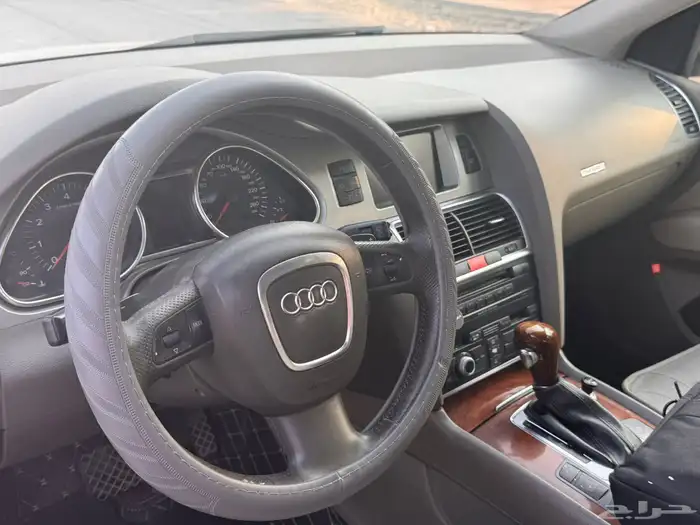 اودي Q7 2008 23