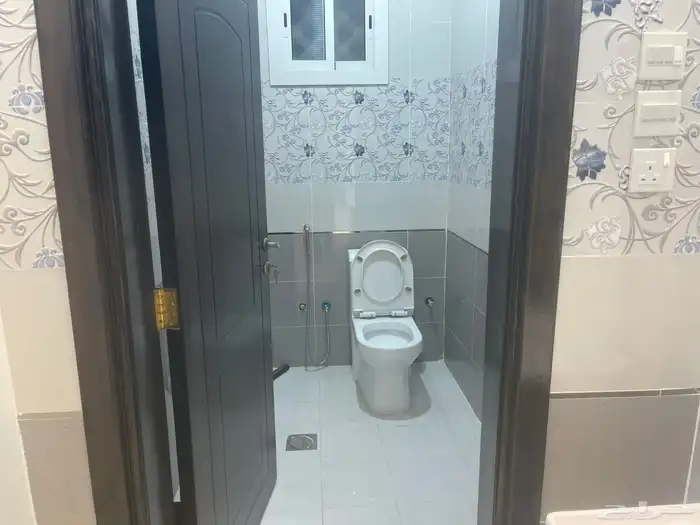 شقة للإيجار في بهر مقابل الكلية التقنية 3