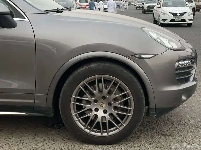 بورش كايين 2013 مخزن 1