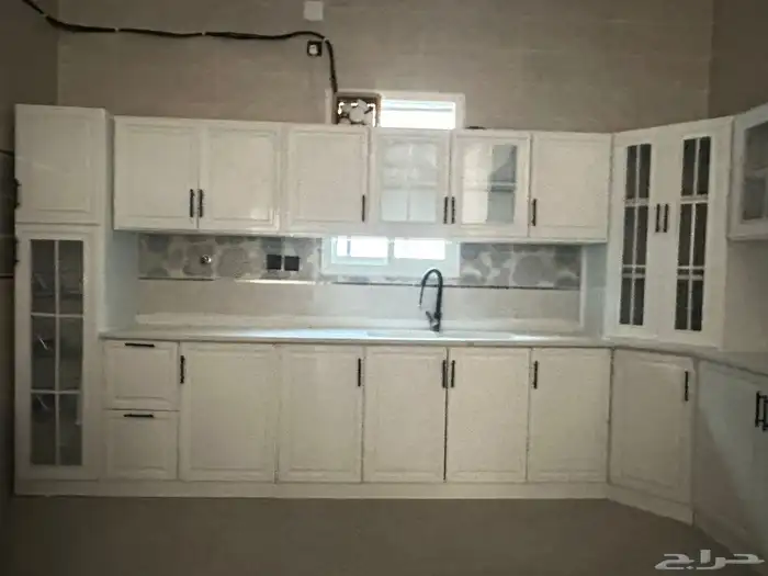 للبيع دولاب مطبخ ومكيفات 9