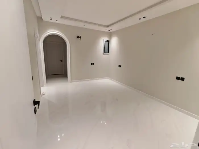 شقة جديدة عوائل للإيجار - الباحة - مخطط بني سار 1