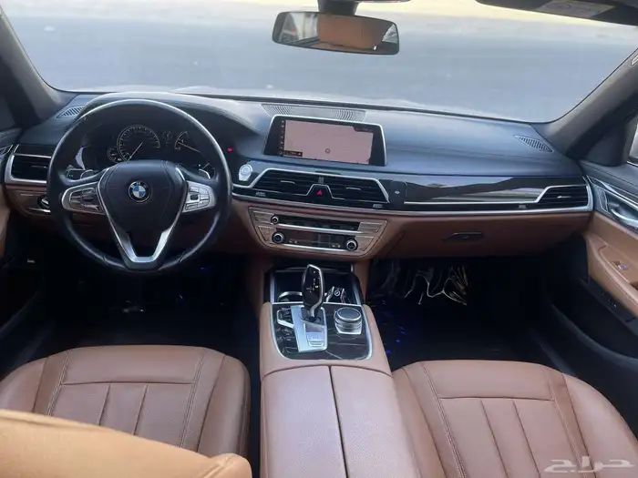 بي ام دبليو 2019 740il 6