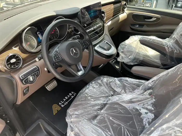 مرسيدس فان V250 ممشى 4 الف فقط 12