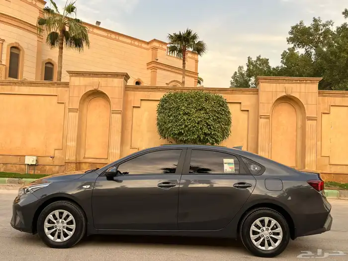 كيا سيراتو 2024 7