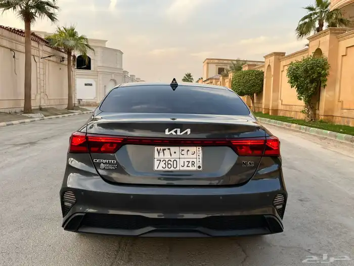 كيا سيراتو 2024 11