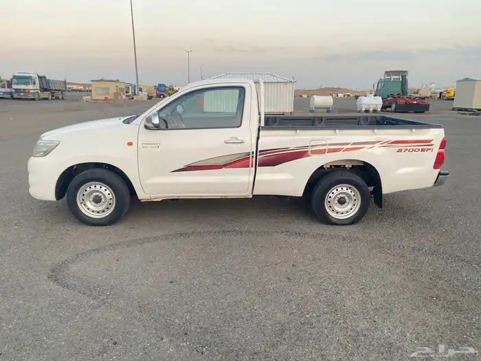 هايلوكس 2012 غماره 6