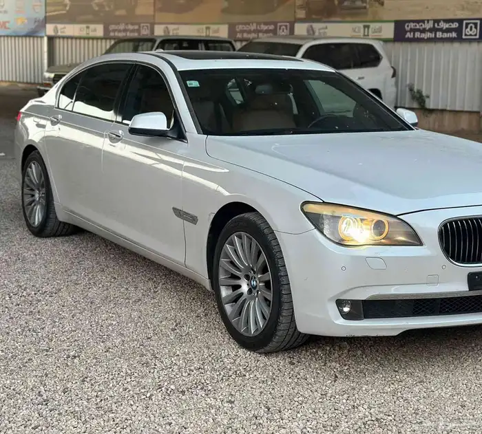 730 2010 Bmw 7