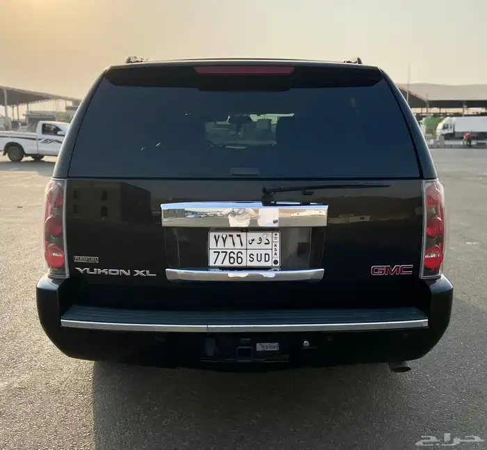 جمس يوكن دينالي 2011 للبيع 4