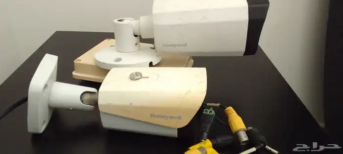 كاميرا Honeywell داخليه و خارجيه للبيع 1
