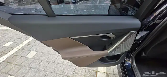 مملوكة لدي العصيمي قيد الشحن _ BMW 520i MKIT _ 2025 8