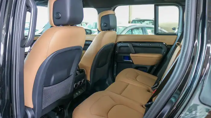 لاندروفر ديفيندر Hse 110Xdynamic 2026كاش وتقسيط 10