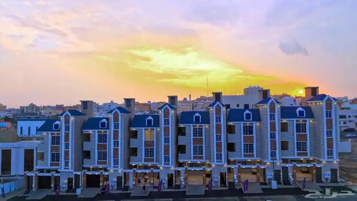 للبيع شقة دور أرضي مع مدخل سياره قريبه من طريق أبها الخميس 18