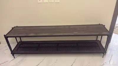 طاولة تلفزيون جديده لم تستخدم سبب البيع الجحم 0