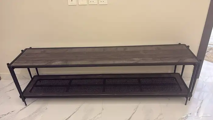 طاولة تلفزيون جديده لم تستخدم سبب البيع الجحم 0