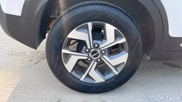 كيا سونيت 2023 23