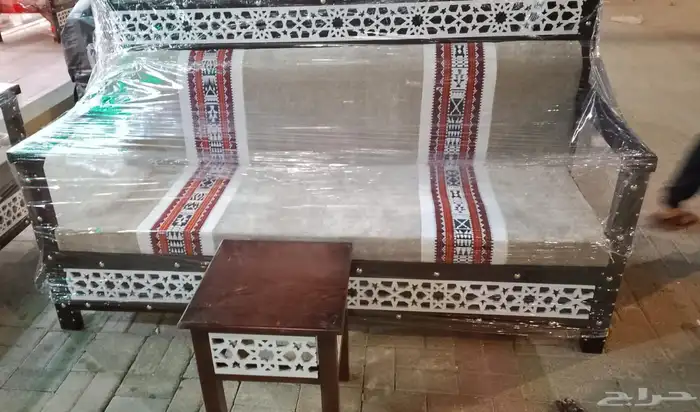 كراسي خشب مناقل جميع اشكال المجالس والمساند والاثاث 4