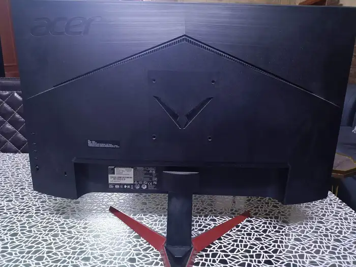 شاشه قيمنق 27 بوصه 1