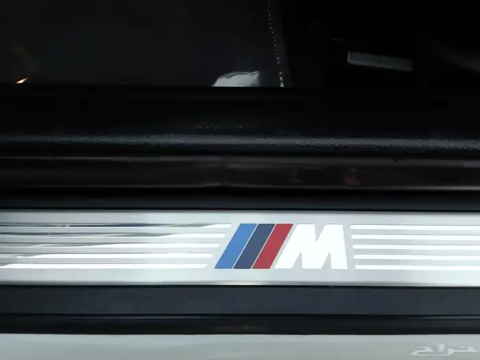 بي ام 528 كت ام وكالة نظيفة جدا 2015 48