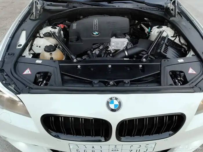 بي ام 528 كت ام وكالة نظيفة جدا 2015 44