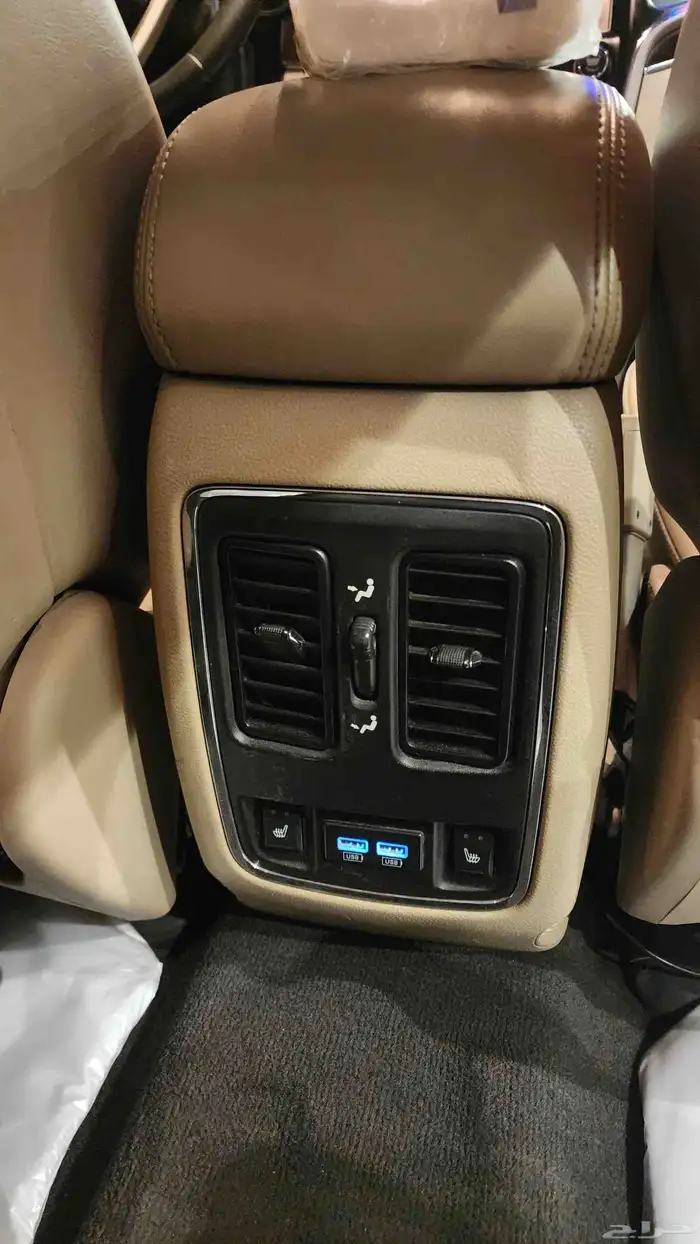 جيب جراند شيروكي ليمتد دبل 2015 V8 نظيف ماشاءالله 13