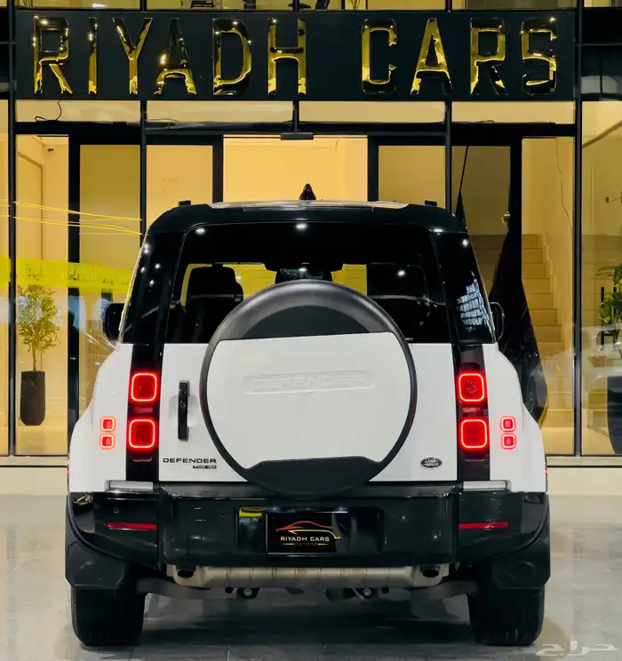 لاند روفر ديفندر 2020 HSE (بحالة ممتازة) 3