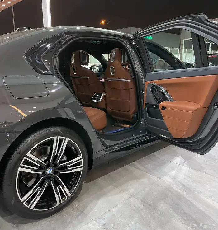 بي ام دبليو 735i M kit جديد 2026 13