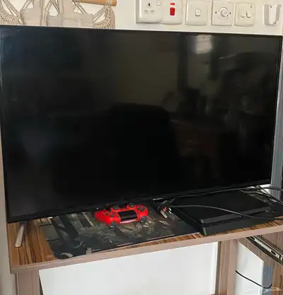 سوني فور وشاشة تلفزيون ويد سوني (كلها 400 ريال) index