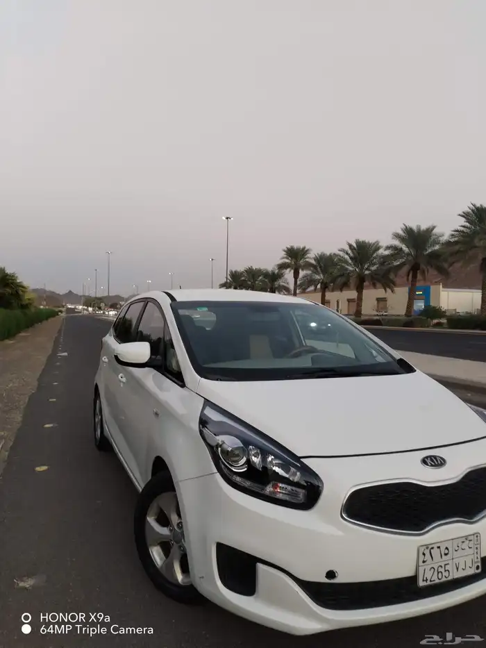 كيا كارينز 2014 18