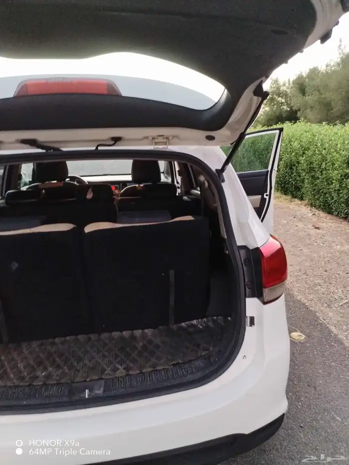 كيا كارينز 2014 11