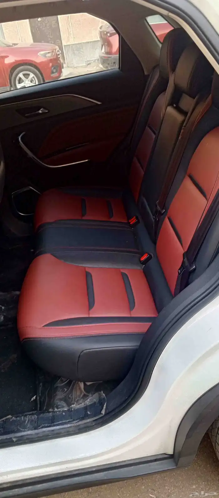 T77 2021 مستعملة ممشى 45562 للبيع قير أوتوماتيك بنزين ال 7