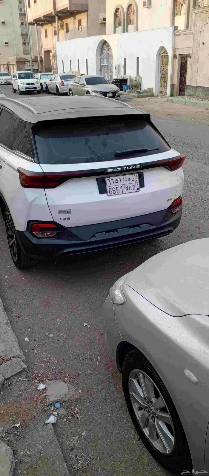 T77 2021 مستعملة ممشى 45562 للبيع قير أوتوماتيك بنزين ال 17