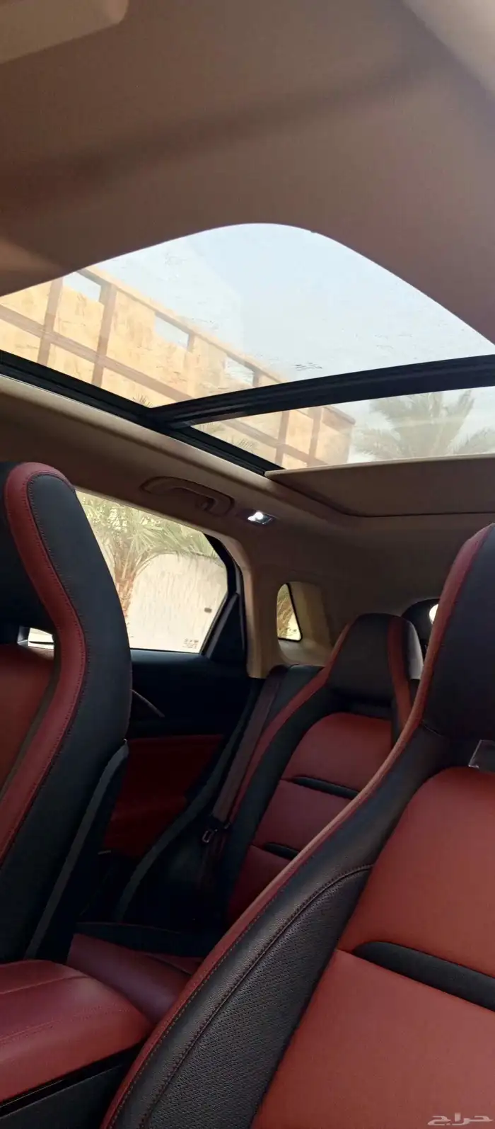 T77 2021 مستعملة ممشى 45562 للبيع قير أوتوماتيك بنزين ال 5