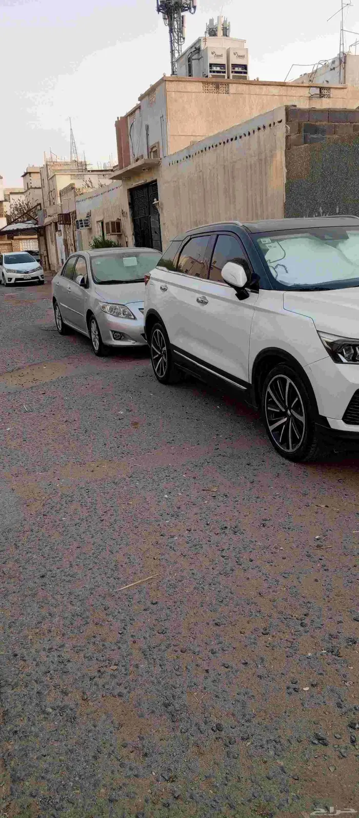 T77 2021 مستعملة ممشى 45562 للبيع قير أوتوماتيك بنزين ال 21