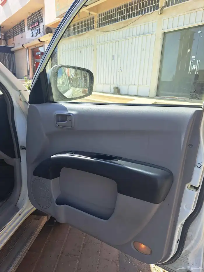 ميتسوبيشي 2008دبل للبيع ديزل 12