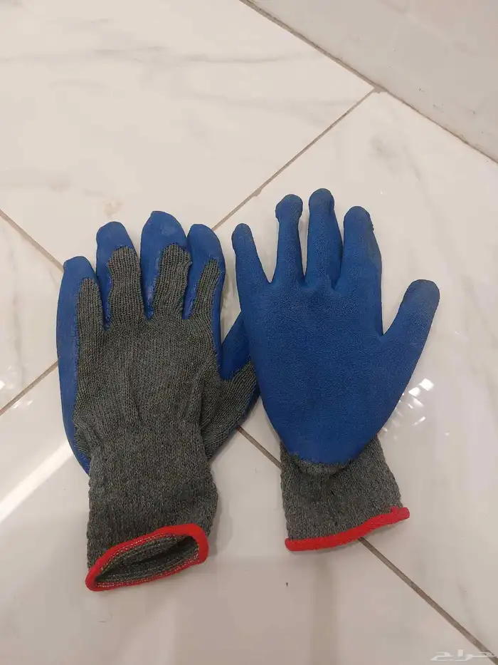 قفازات يد.مثلث سلامه سياره 0