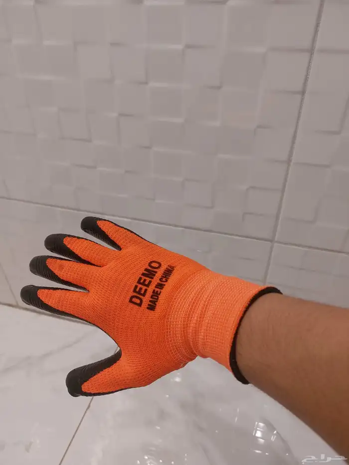 قفازات يد.مثلث سلامه سياره 1