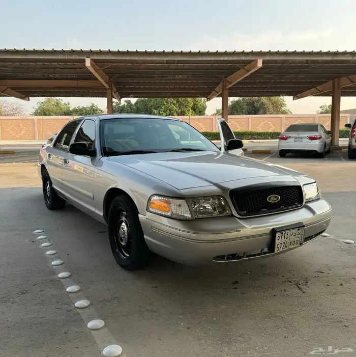 فورد فكتوريا 2005 0