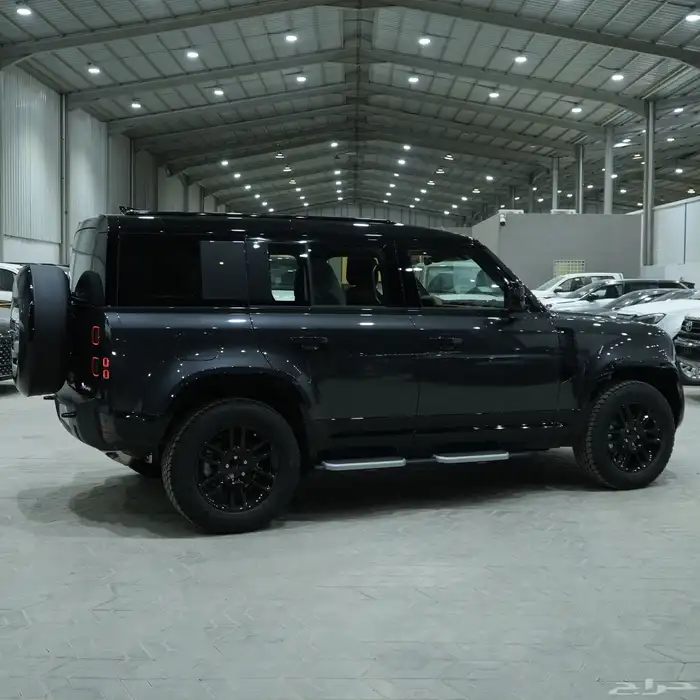 لاندروفر ديفندر SE 110 V4 موديل 2026 1