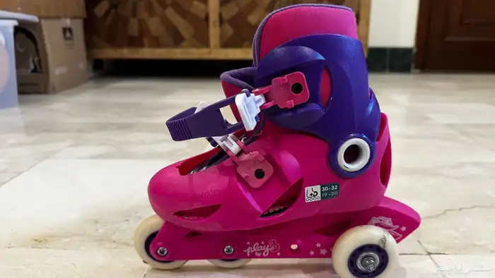 2 طقم احذية تزلج عدد مقاس 30 - 32 0