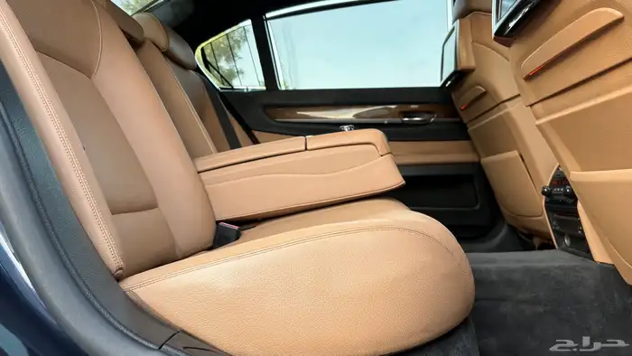 بي ام دبليو 740Li 2010 ( ممشى قليل ) 46