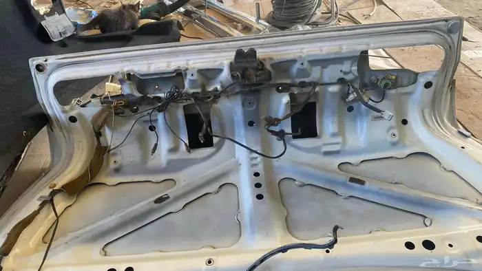 باب شنطه لكزس Ls 400 3