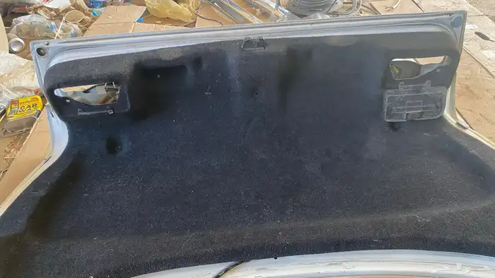 باب شنطه لكزس Ls 400 5