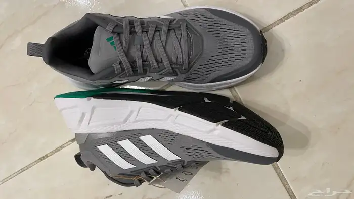حذاء اديداس مقاس 40 للبيع 3