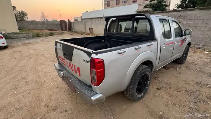 Nissan Navara SE 2010 used for sale Manual Gasoline 8